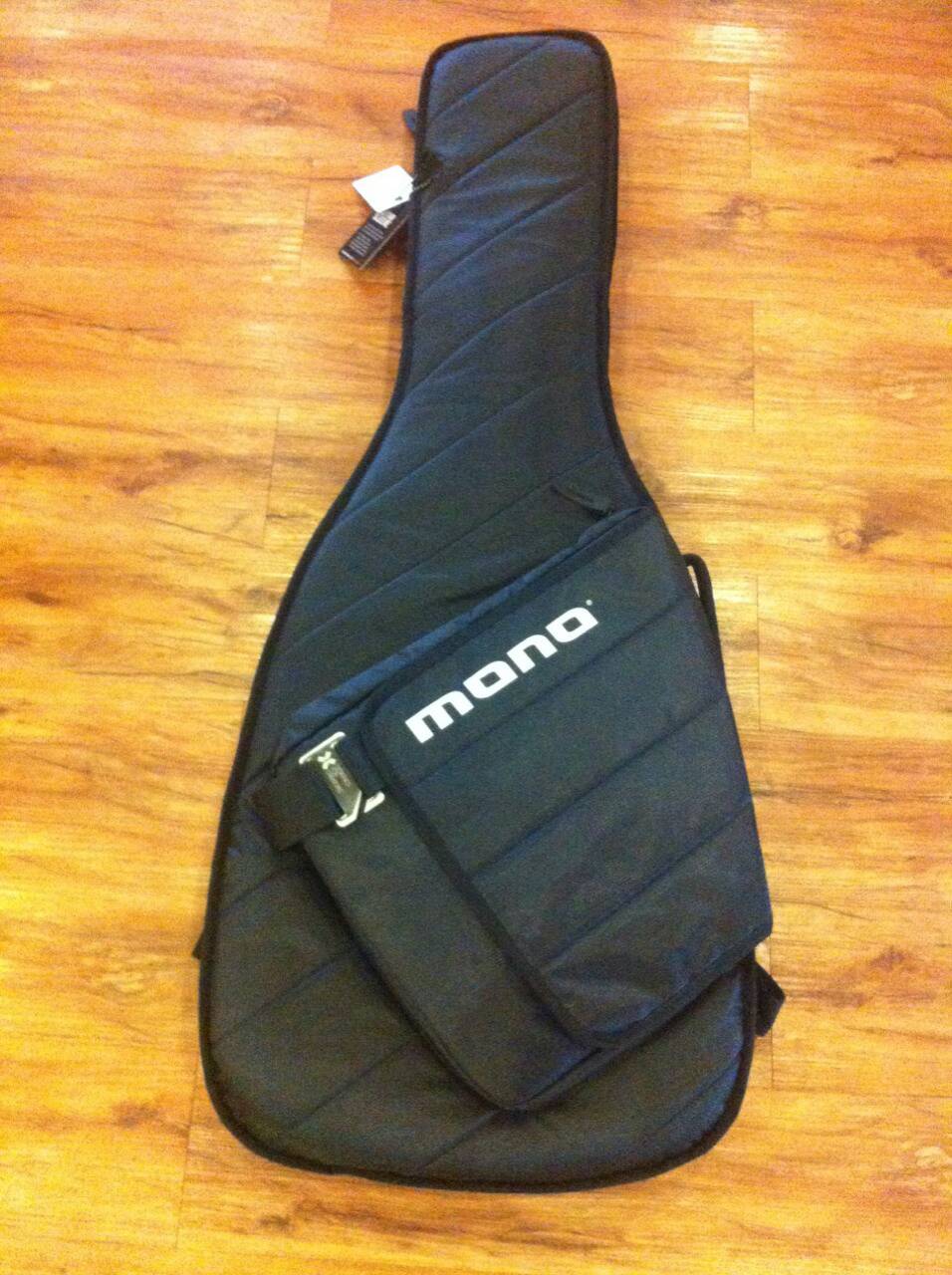 Mono M80 Sleeve