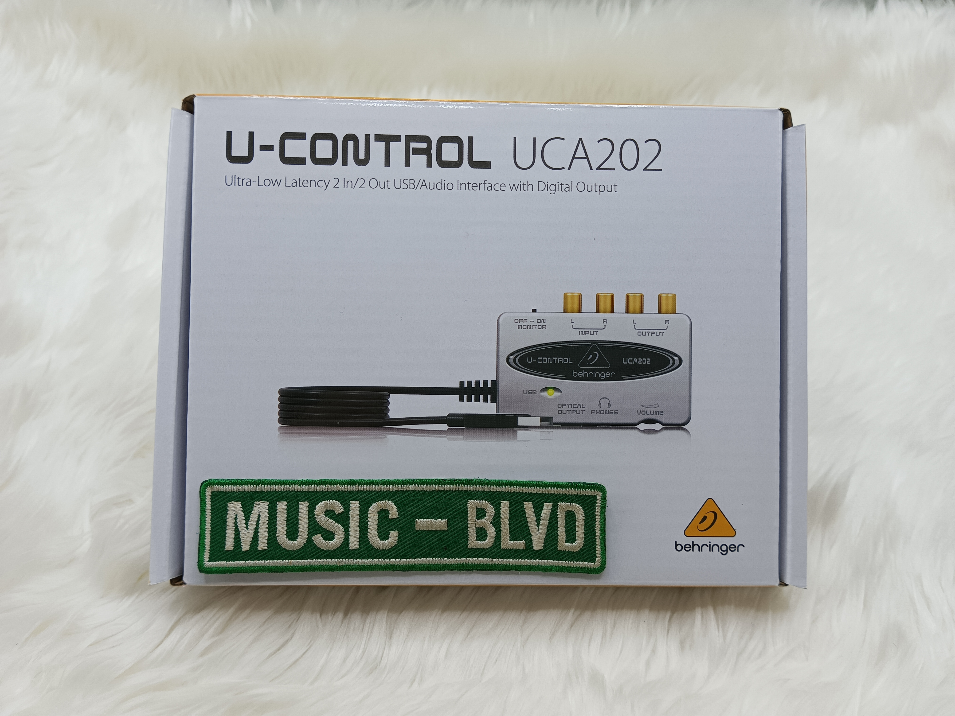 Behringer U-Control UCA202 USB Audio Interface