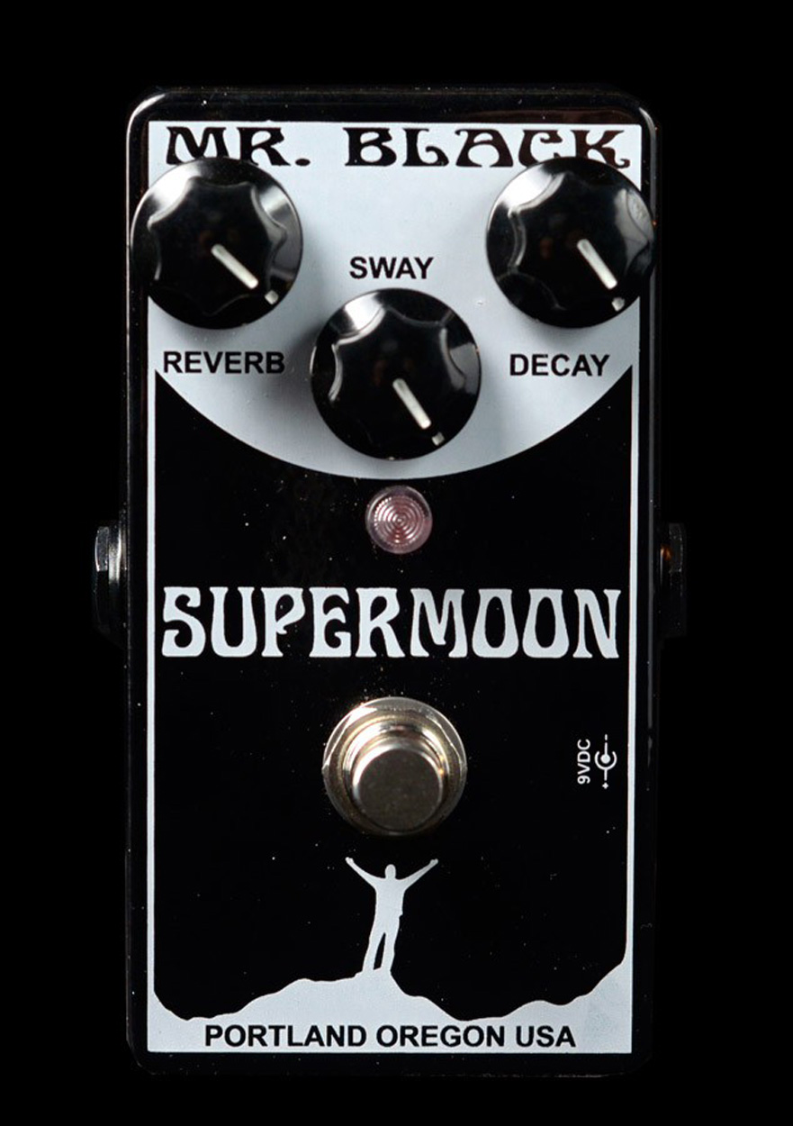 Mr. Black Supermoon Modulated Reverb