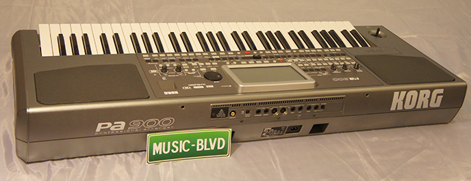Korg Pa900 61-Key Pro Arranger Keyboard