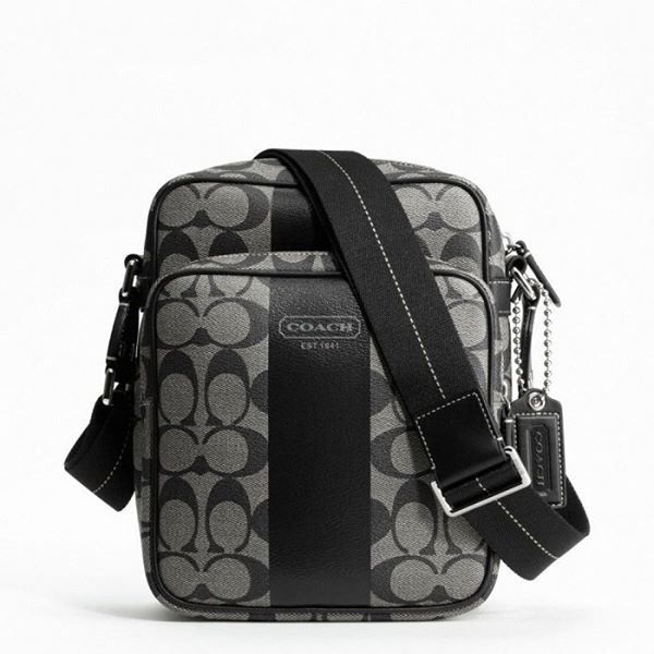 กระเป๋าผู้ชาย COACH F70589 เทา-ดำ ใหม่ แท้