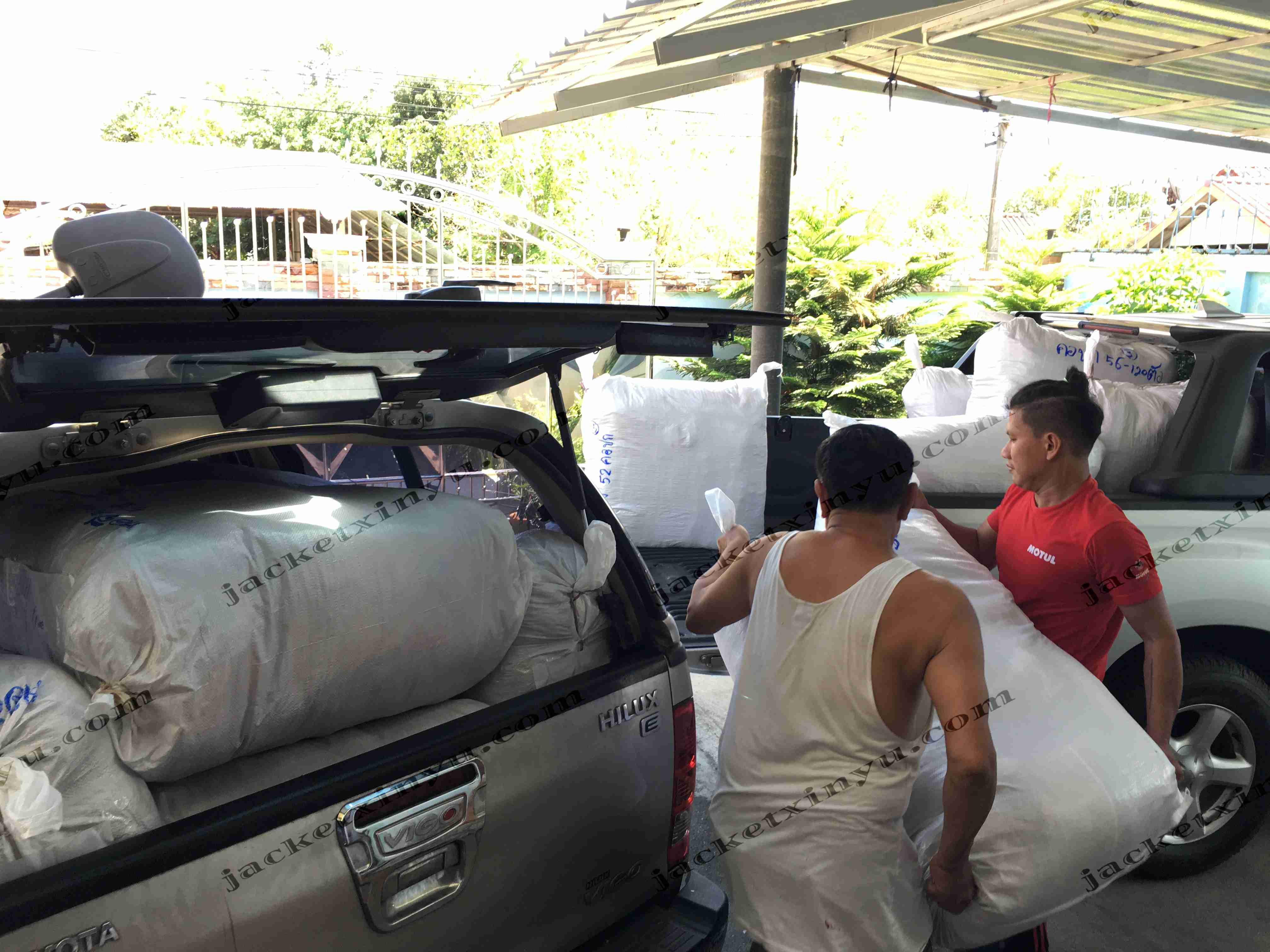 โรงงานจีนผลิต แจ็คเก็ต Xinyu สั่งผลิตได้