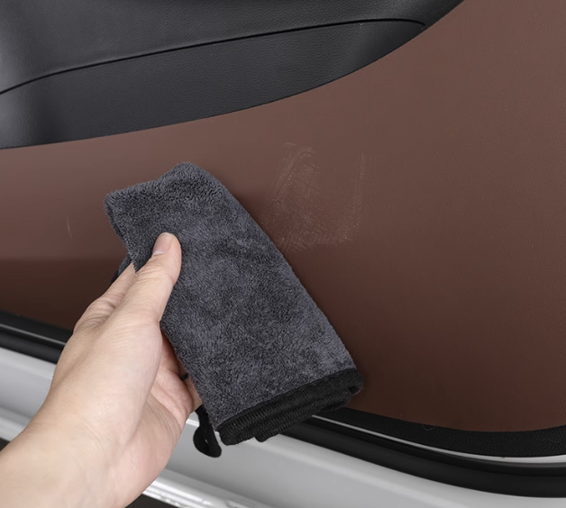 สติกเกอร์ป้องกันที่แผงประตูรถยนต์ Wuling Binguo EV