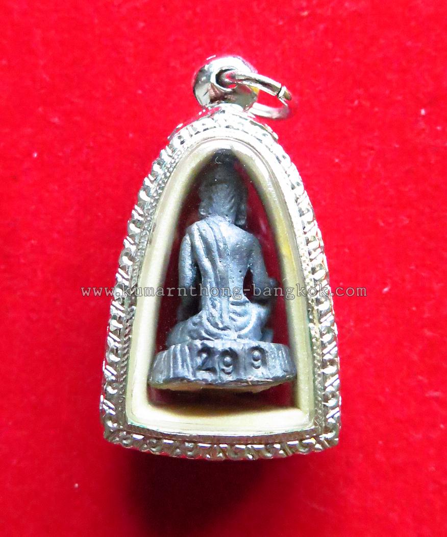 ปู่เจ้าสมิงพราย พระอาจารย์อำนาจมหาวีโร เลี่ยมกรอบทองคำขาว