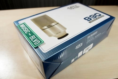 MXL 990 Condenser Microphone with Shockmount