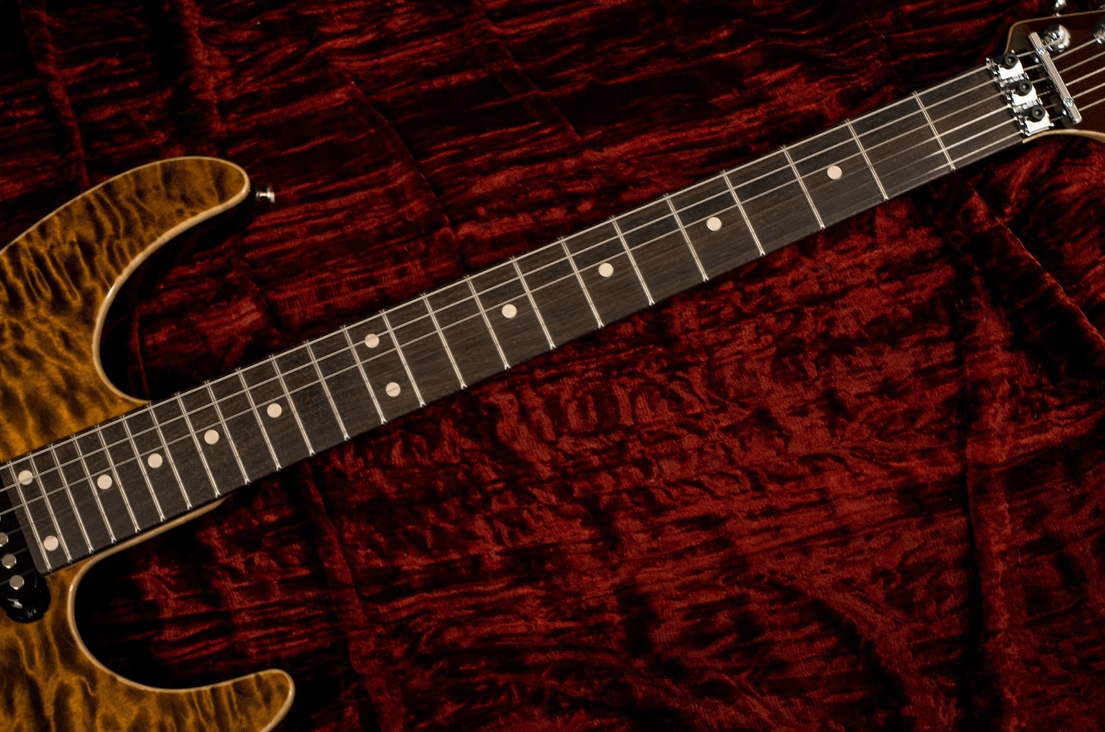 Tom Anderson Angel Tiger Eye Electric Guitar - Quilt Maple Top on Alder Body