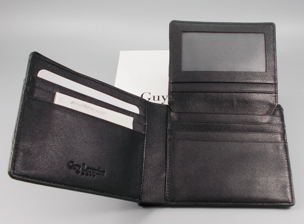 กระเป่าสตางค์ Guy Laroche ดำ ใหม่ แท้