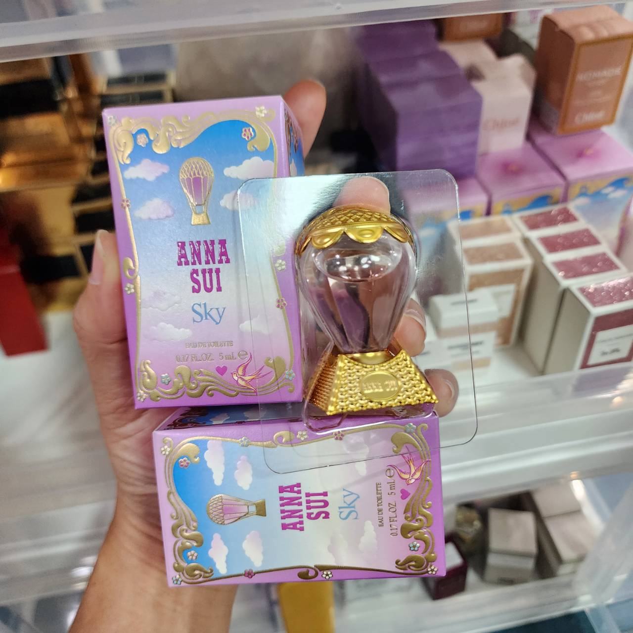 น้ำหอมจิ๋วมินิ Anna Sui Sky for women edt 5ml แบบแต้มมีกล่อง ( Mini Perfume น้ำหอมขนาดพกพา)