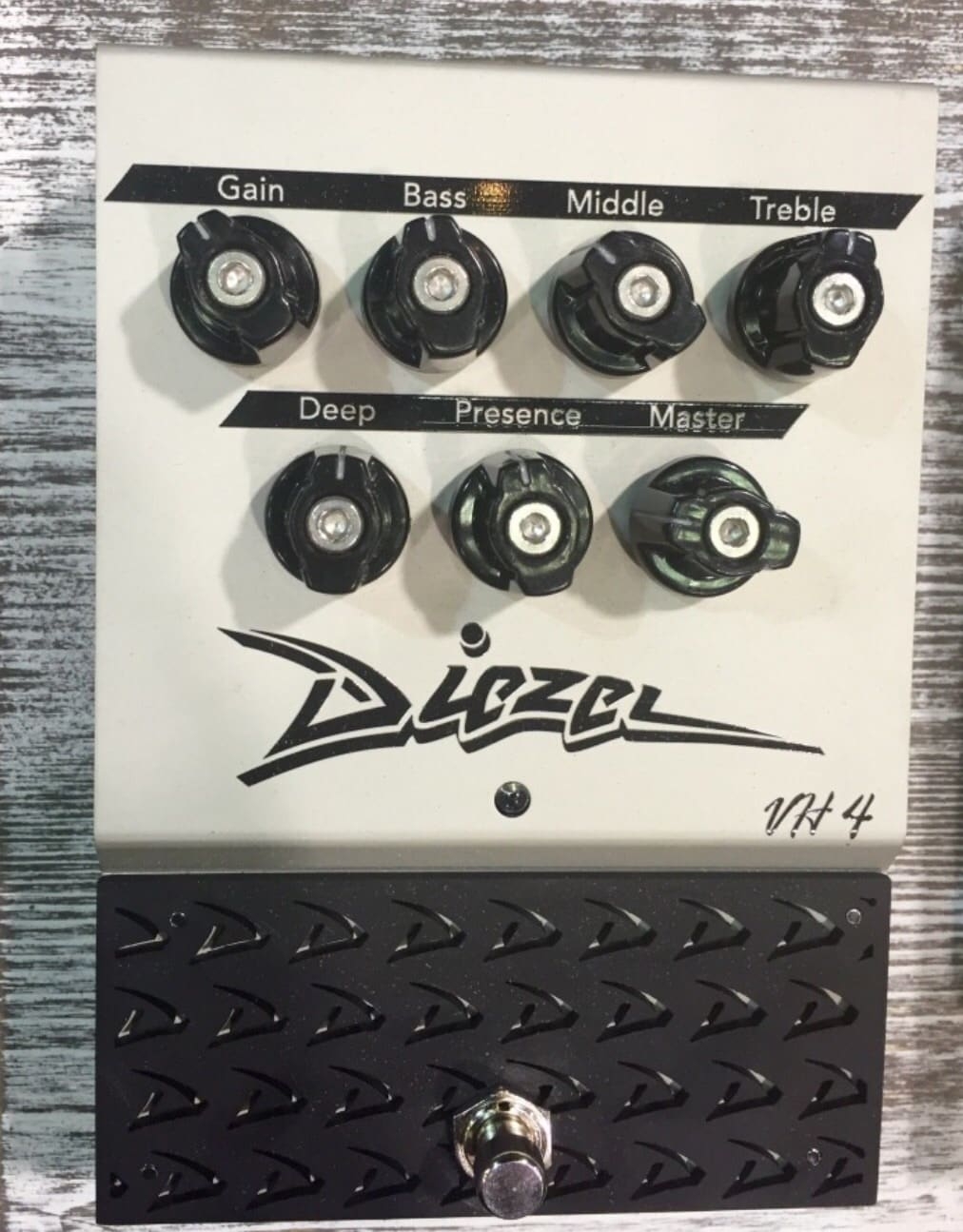 Diezel VH-4 Distortion Pedal