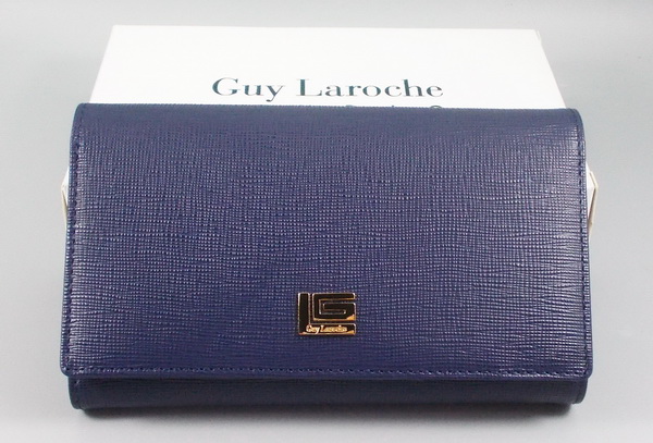 กระเป๋าสตางค์ Guy Laroche กรมท่า ใหม่ แท้