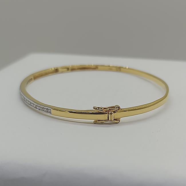 กำไลเพชร น้ำ98 ไซส์ 3ตัง ตัวเรือนทอง18K สำหรับสุภาพสตรีครับ