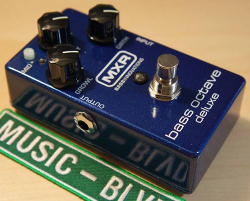 MXR M288 Bass Octave Deluxe Effects Pedal (Blue Sparkle)