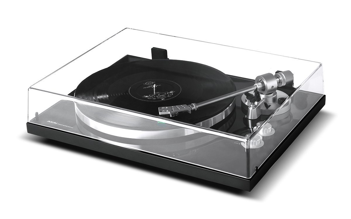 Akai Professional BT500 Premium Belt-drive Turntable - Black