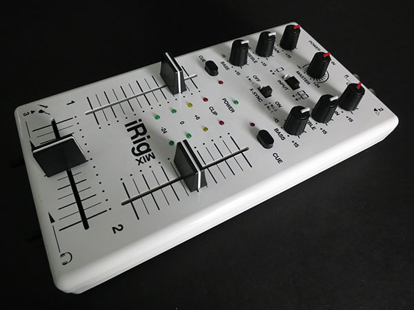 IK Multimedia iRig Mix - Mobile Mixer for iPhone / iPod touch / iPad