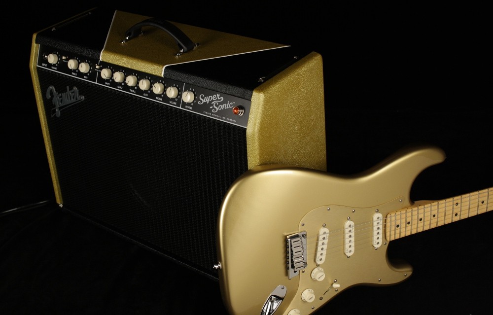 Fender Super-Sonic 22 V-Custom Limited