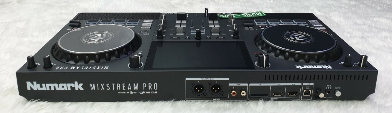 Numark Mixstream Pro Standalone DJ Controller
