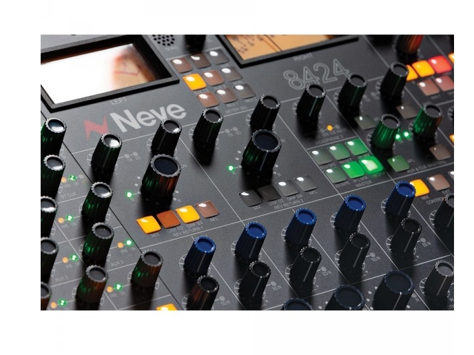 NEVE 8424 24-CHANNEL ANALOG CONSOLE