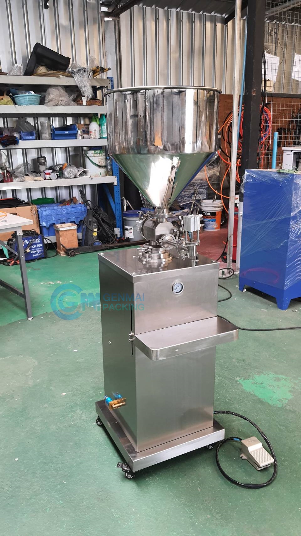 เครื่องบรรจุของเหลว