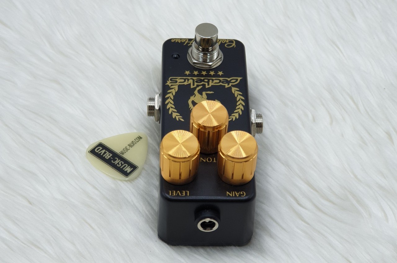 Decibelics Golden Horse