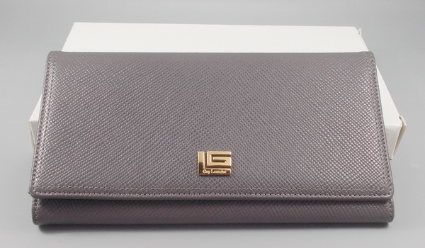 กระเป๋าสตางค์ Guy Laroche เทาเข้ม ใหม่ แท้