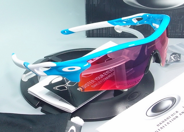 OAKLEY RADARLOCK PATH (A) Sky w/ Prizm Road OO9206-4038