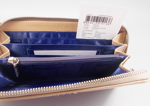กระเป๋าสตางค์ ELLE เบจ ใหม่ แท้