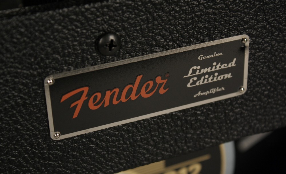 Fender Super-Sonic 22 V-Custom Limited
