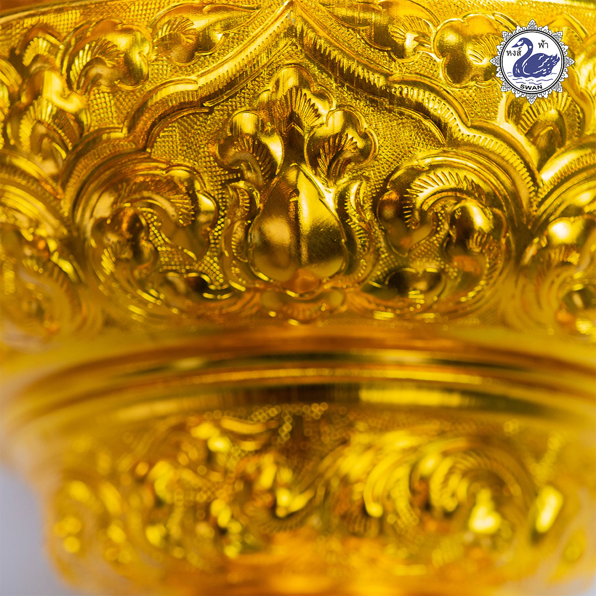 Aluminum Royal Pedestal Gold 26 cm.
