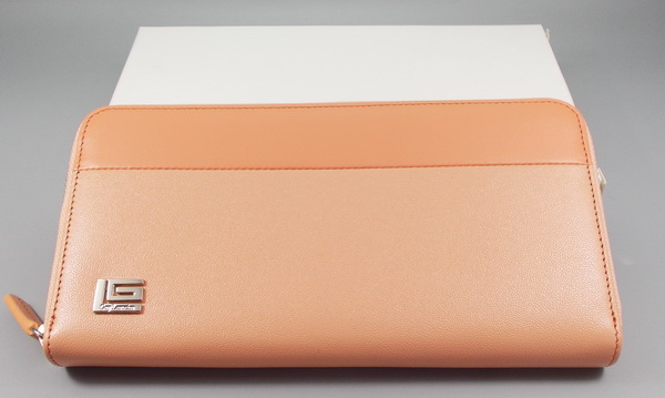 กระเป๋าสตางค์ Guy Laroche พีช ใหม่ แท้