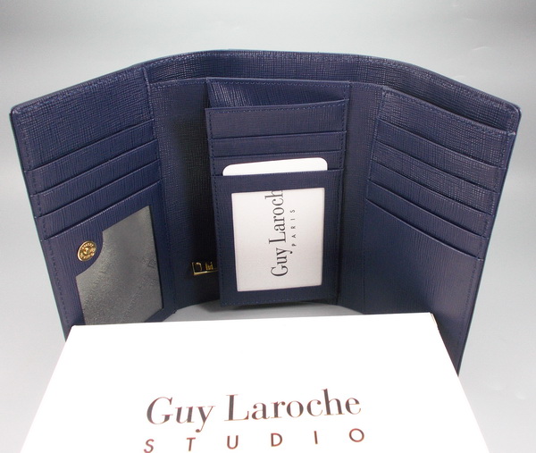 กระเป๋าสตางค์ Guy Laroche กรมท่า ใหม่ แท้