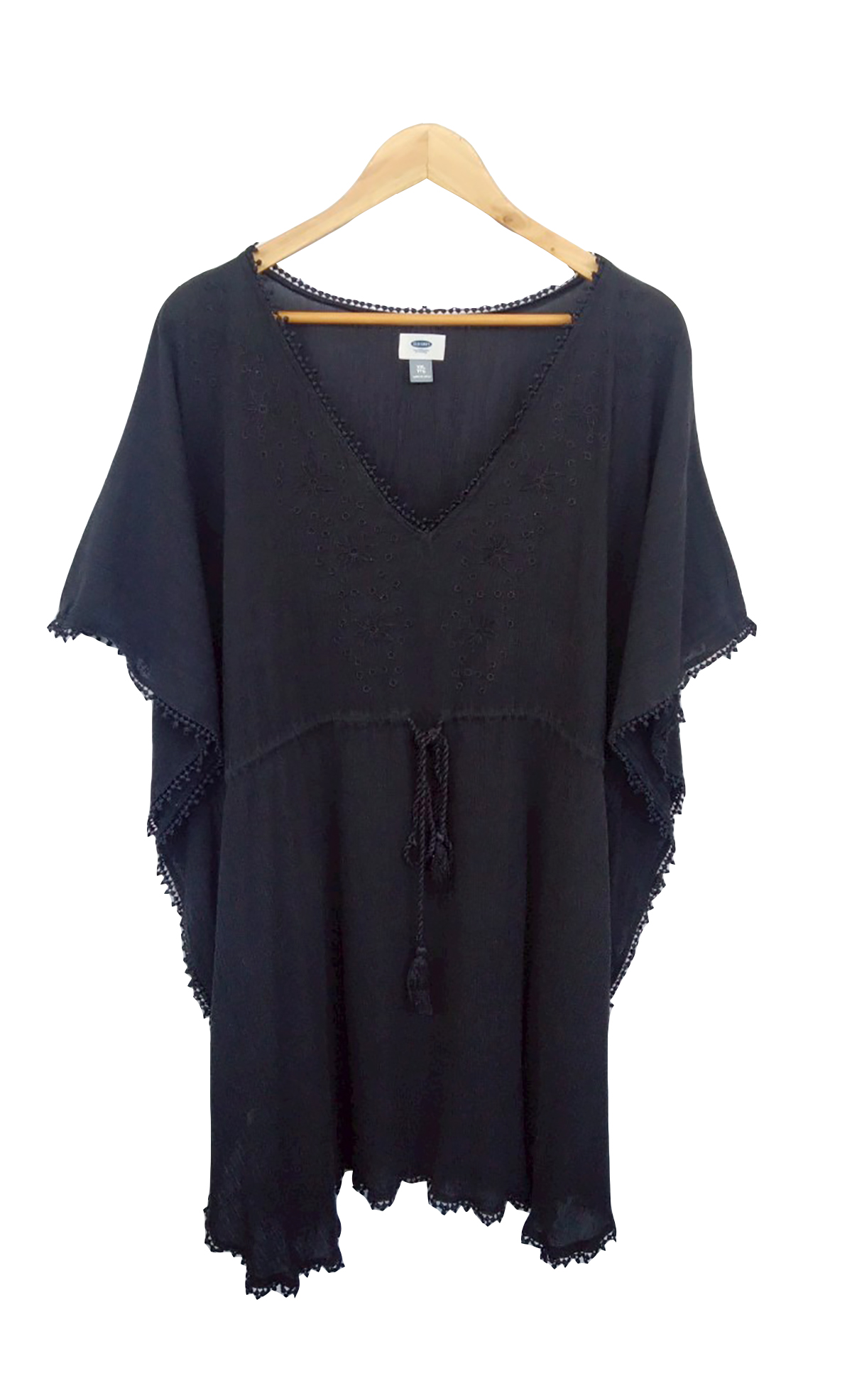 เสื้อมือสอง คอวี ผ้าฝ้ายสีดำ แขนสั้น มีขุย อก 50-52 นิ้ว