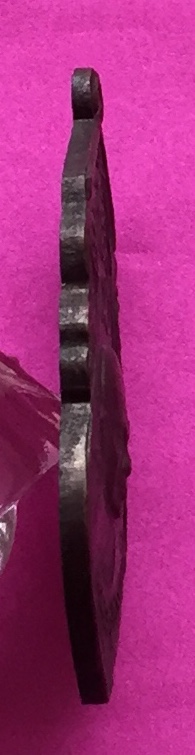 เหรียญ หลังสิงห์ หลวงปู่ทิม วัดพระขาว รุ่นที่ระลึกอายุ ครบ ๗ รอบ จ.อยุธยา ปี๒๕๔๐ หลังยันต์ เนื้อทองแดงรมดำ พระแท้สวย สนใจโทรสอบถามที่ 0619783836.. 0805587175 ส่งEMSในประเทศฟรีคะ