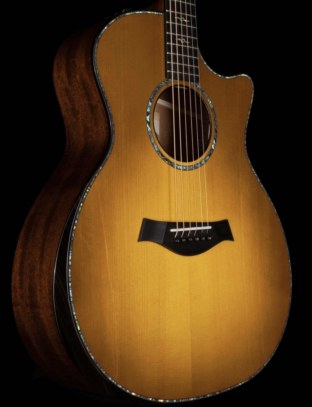 Taylor Custom Grand Auditorium Acoustic-Electric Adirondack Spruce Top Ebony Board Honey Burst