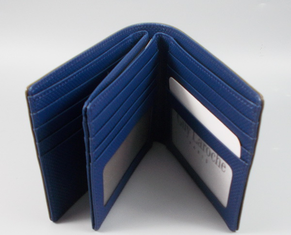 กระเป๋าสตางค์ Guy Laroche กาแฟ-กรม ใหม่ แท้