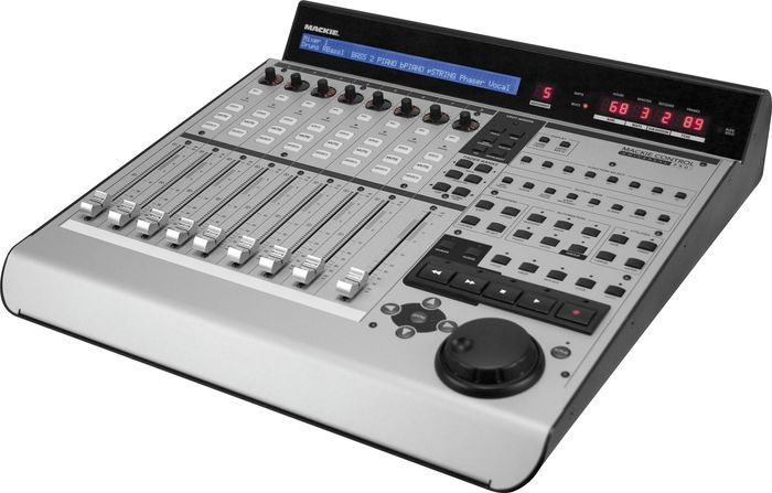 Mackie Control Universal Pro
