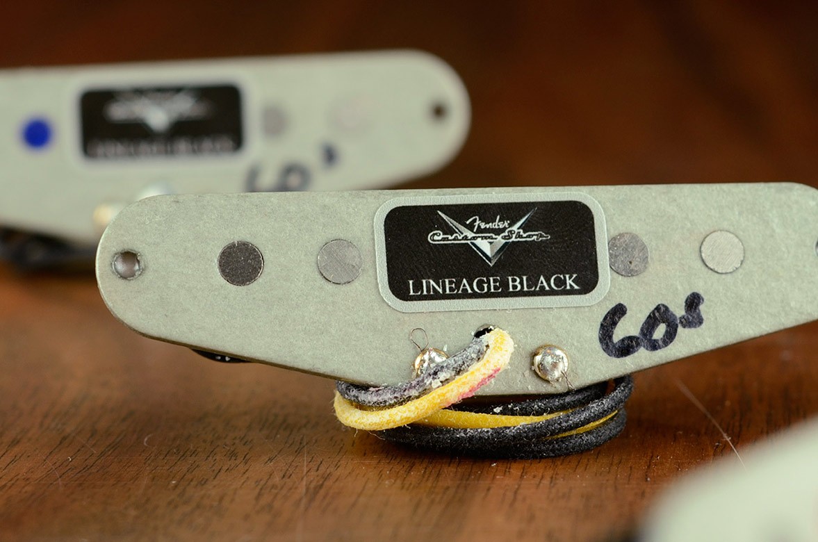 Fender Total Tone 65 Strat - Vintage White - Relic - R70959