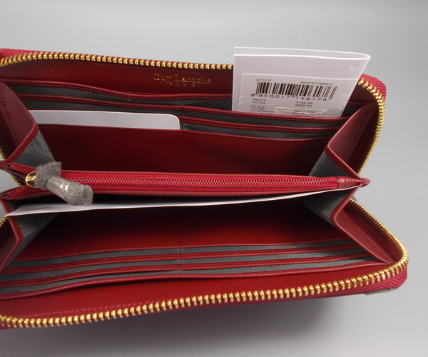 กระเป๋าสตางค์ Guy Laroche แดงมะเหมี่ยว ใหม่ แท้