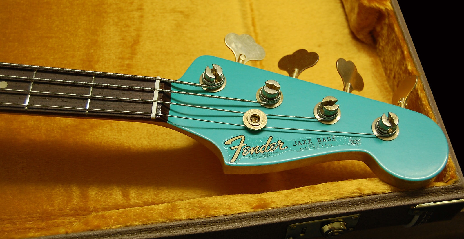 Fender Custom Shop 60 Jazz Bass Relic 2016 Aged Seafoam Green Matching Peg Head Gold Hardware Birdseye Neck