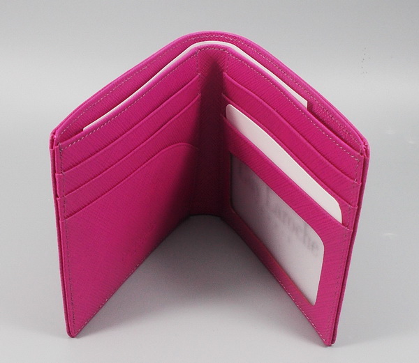 กระเป๋าสตางค์ Guy Laroche ราสเบอร์รี่ ใหม่ แท้