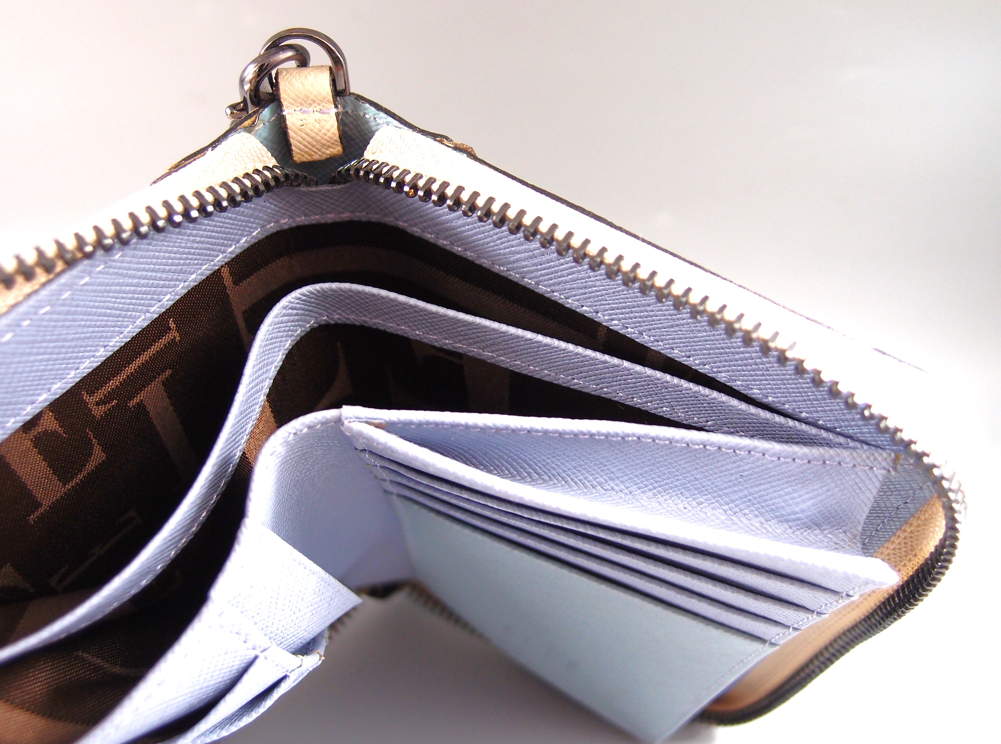 กระเป๋าสตางค์ ELLE ครีม-ฟ้าคราม ใหม่ แท้