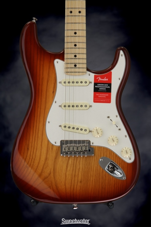 Fender American Professional Stratocaster - Sienna Sunburst with Maple Fingerboard