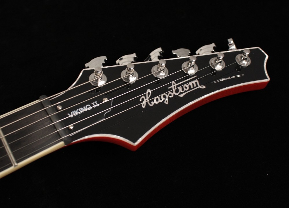 Hagstrom Viking II - Wild Cherry Transparent