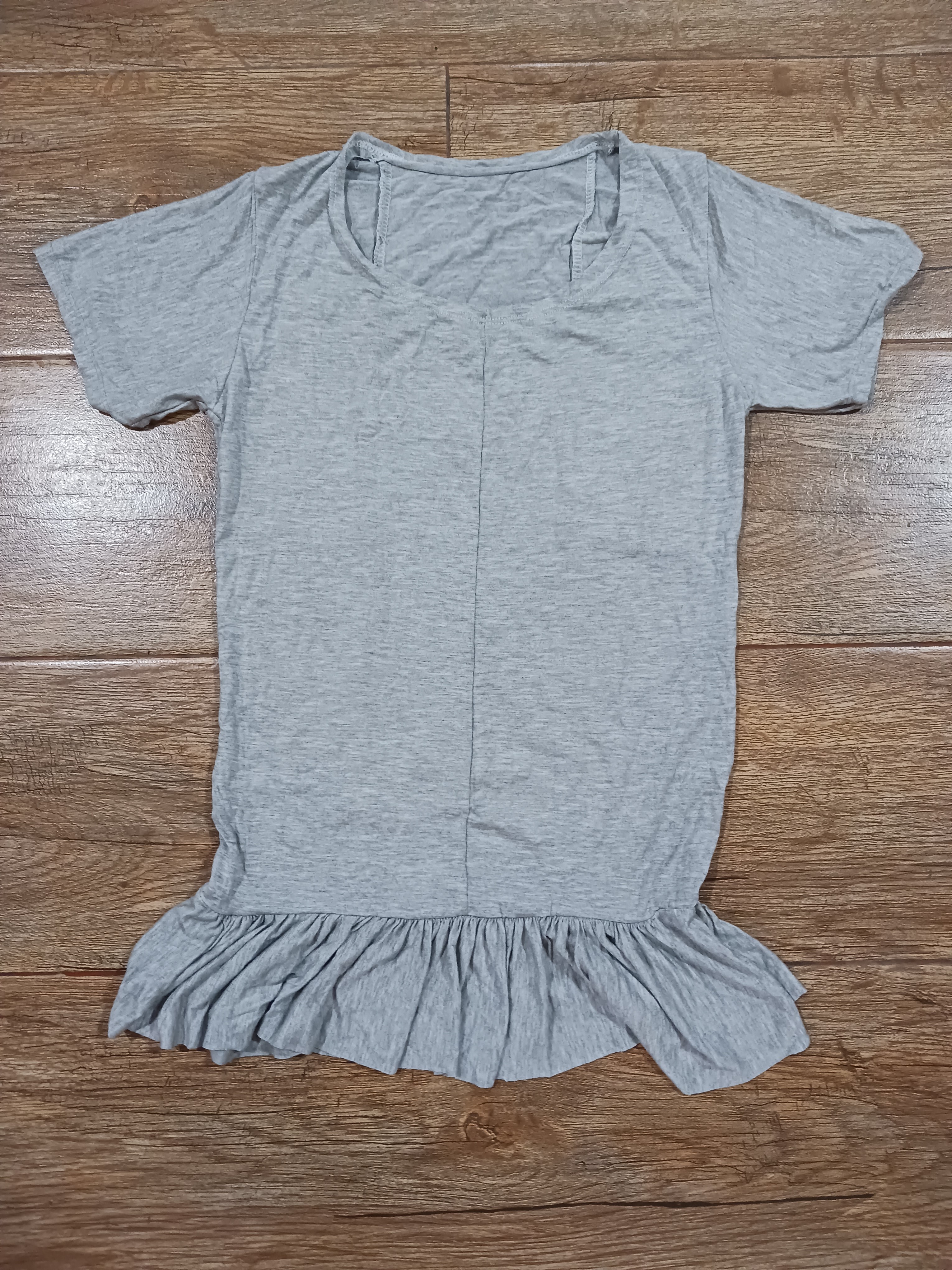 ขายเหมาสต็อก เสื้อมือ1คละแบบ