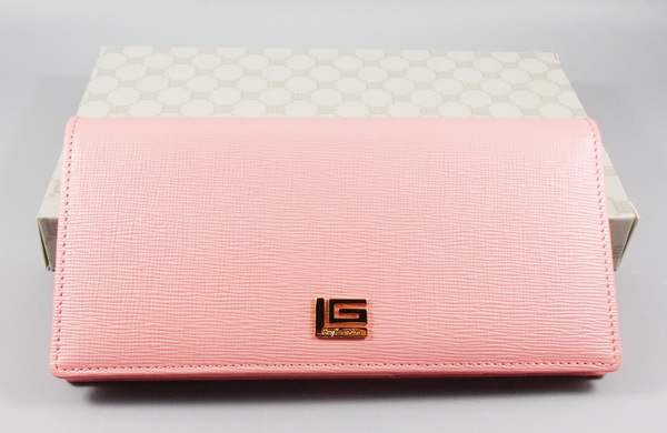 กระเป๋าสตางค์ Guy Laroche พีชเมทาลิก ใหม่ แท้