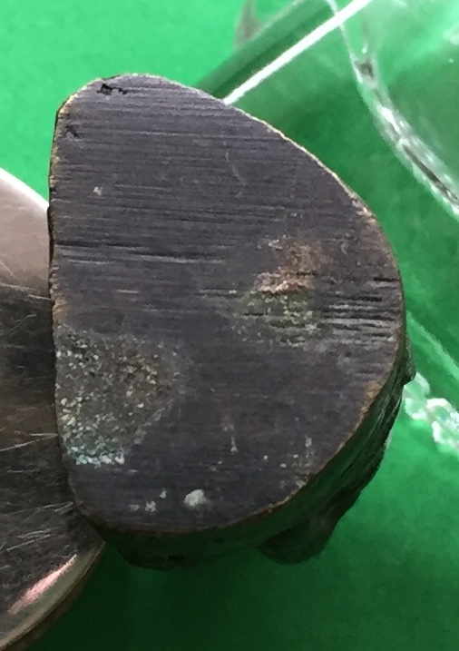 พระหล่อ อุดกริ่ง รูปเหมือน หลวงพ่อขอม วัดไผ่โรงวัว จ.สุพรรณบุรี ปี๒๔๙๗ รุ่นแรก มีโค๊ต เนื้อทองเหลืองรมดำ พระแท้สวย สนใจโทรสอบถามที่ 0619783836.. 0805587175 ส่งEMSในประเทศฟรีคะ