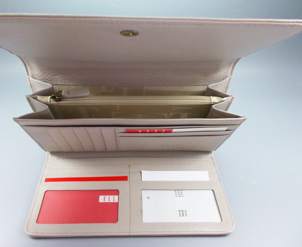 กระเป๋าสตางค์ ELLE เบจ ใหม่ แท้