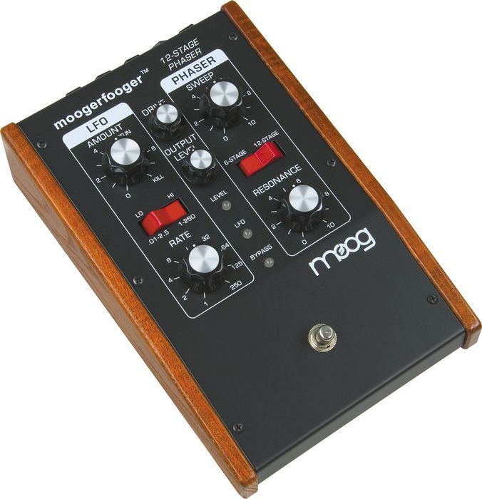 Moog MF-103 moogerfooger 6/12 Stage Phaser