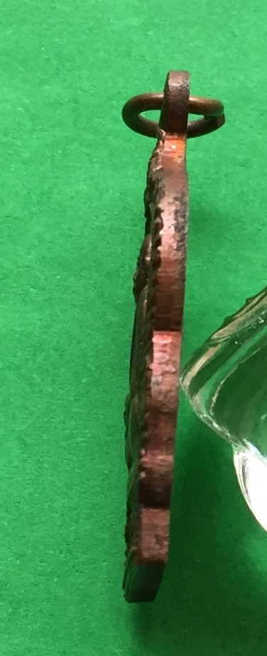 เหรียญ หลวงพ่อท่านคล้าย วาจาสิทธิ์ วัดธาตุน้อย จ.นครศรีธรรมราช ปี๒๕๒๐ หลังยันต์ เนื้อทองแดง พระแท้สวย สนใจโทรสอบถามที่ 0619783836.. 0805587175 ส่งEMSในประเทศฟรีคะ