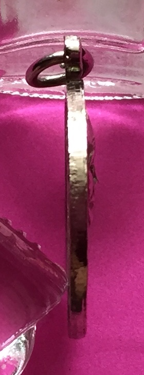 เหรียญกลม หลวงพ่อโบ้ย วัดมะนาว จ.สุพรรณบุรี ปี๒๕๐๕ หลังยันต์ เนื้อทองแดงชุปนิเกิ้ล พระแท้สวย สนใจโทรสอบถามที่ 0619783836.. 0805587175 ส่งEMSในประเทศฟรีคะ