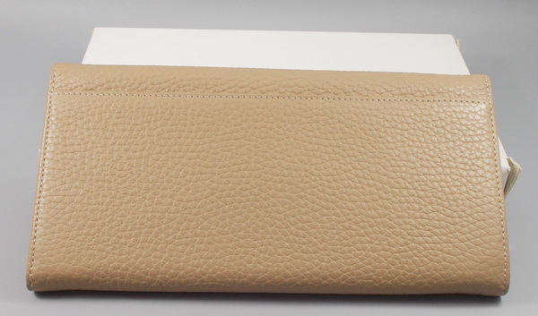 กระเป๋าสตางค์ Guy Laroche เบจ ใหม่ แท้